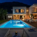 Agava With Heated Pool, Jacuzzi, Sauna, Gym, 4 En-suite Bedrooms Vila *