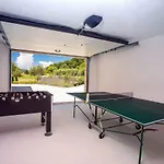 Agava With Heated Pool, Jacuzzi, Sauna, Gym, 4 En-suite Bedrooms Vila Gata