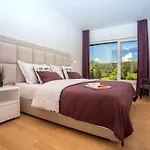 Agava With Heated Pool, Jacuzzi, Sauna, Gym, 4 En-suite Bedrooms Vila