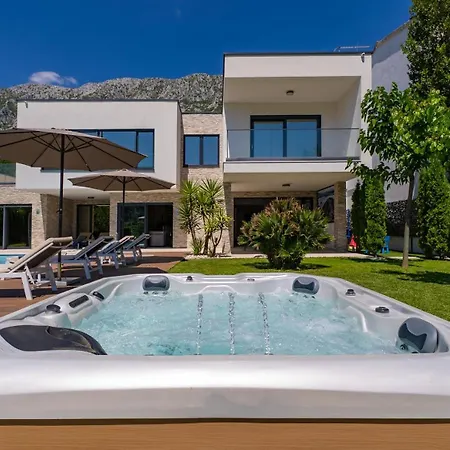 Agava With Heated Pool, Jacuzzi, Sauna, Gym, 4 En-suite Bedrooms Gata
