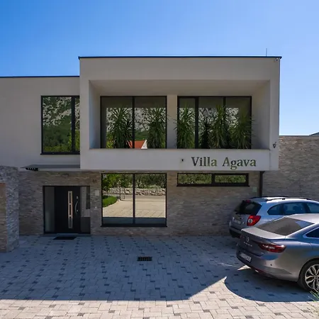 Agava With Heated Pool, Jacuzzi, Sauna, Gym, 4 En-suite Bedrooms Villa