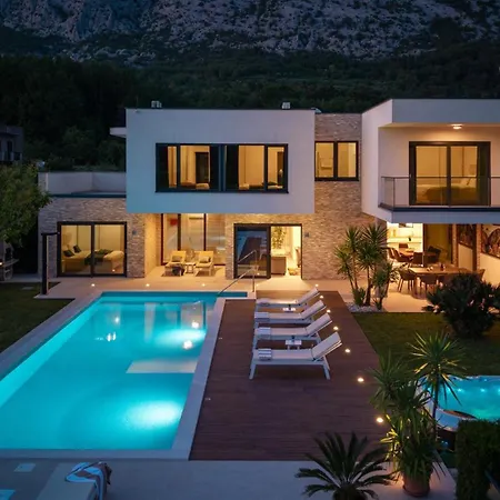 Villa Agava With Heated Pool, Jacuzzi, Sauna, Gym, 4 En-suite Bedrooms