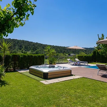 Villa Agava With Heated Pool, Jacuzzi, Sauna, Gym, 4 En-suite Bedrooms *