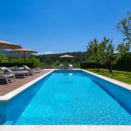 Villa Agava With Heated Pool, Jacuzzi, Sauna, Gym, 4 En-suite Bedrooms Gata