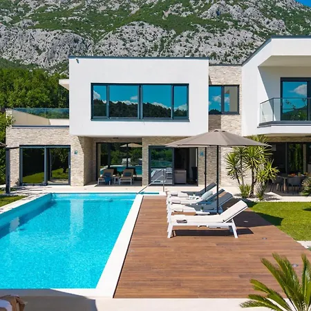 Agava With Heated Pool, Jacuzzi, Sauna, Gym, 4 En-suite Bedrooms Villa *