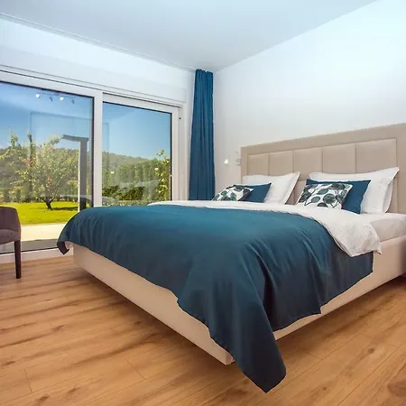 Agava With Heated Pool, Jacuzzi, Sauna, Gym, 4 En-suite Bedrooms Villa *