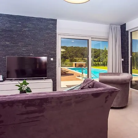 Agava With Heated Pool, Jacuzzi, Sauna, Gym, 4 En-suite Bedrooms * Gata