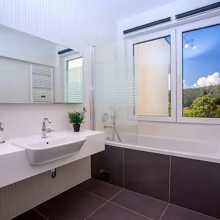 Agava With Heated Pool, Jacuzzi, Sauna, Gym, 4 En-suite Bedrooms Villa Gata
