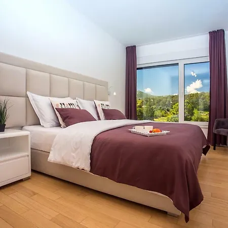 Agava With Heated Pool, Jacuzzi, Sauna, Gym, 4 En-suite Bedrooms Villa