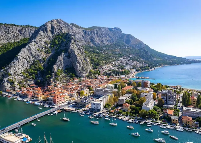 Agava With Heated Pool, Jacuzzi, Sauna, Gym, 4 En-suite Bedrooms Villa