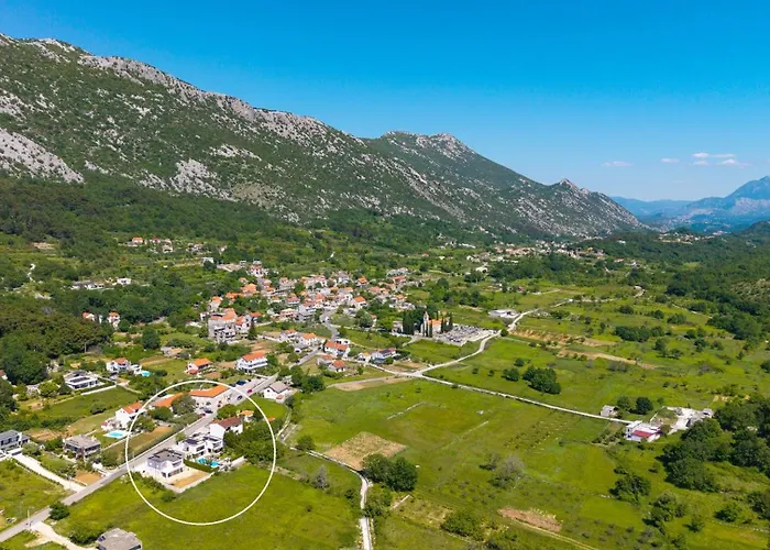 Villa Agava With Heated Pool, Jacuzzi, Sauna, Gym, 4 En-suite Bedrooms