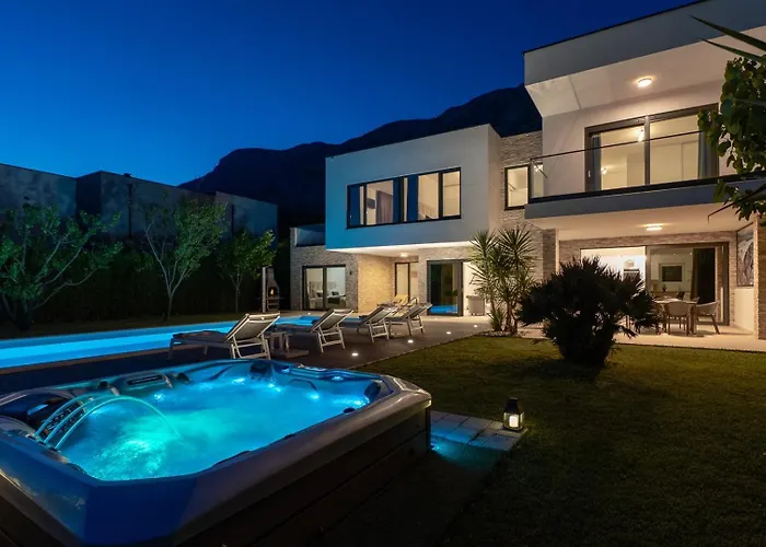 Agava With Heated Pool, Jacuzzi, Sauna, Gym, 4 En-suite Bedrooms * Gata