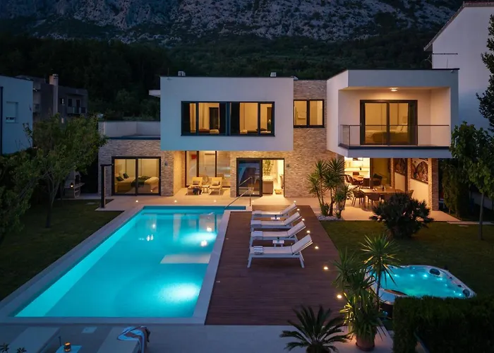 Villa Agava With Heated Pool, Jacuzzi, Sauna, Gym, 4 En-suite Bedrooms