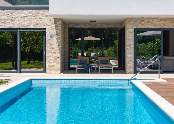 Agava With Heated Pool, Jacuzzi, Sauna, Gym, 4 En-suite Bedrooms Villa *