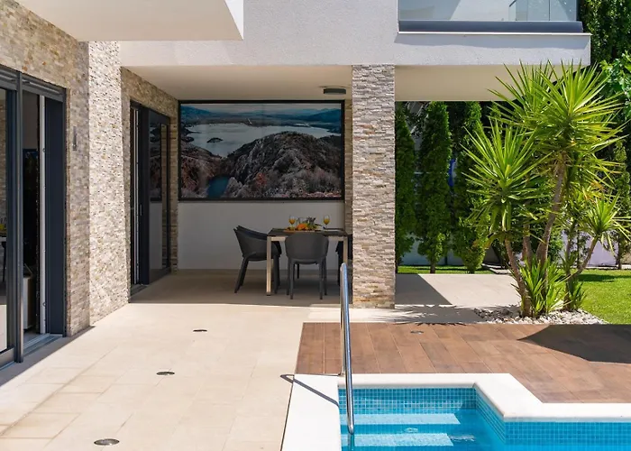 Agava With Heated Pool, Jacuzzi, Sauna, Gym, 4 En-suite Bedrooms Gata