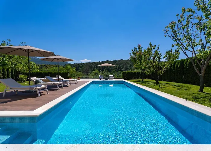 Villa Agava With Heated Pool, Jacuzzi, Sauna, Gym, 4 En-suite Bedrooms Gata