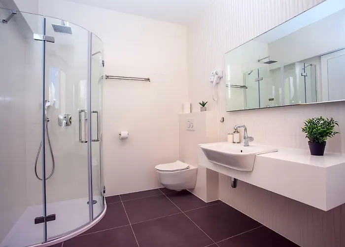 Villa Agava With Heated Pool, Jacuzzi, Sauna, Gym, 4 En-suite Bedrooms