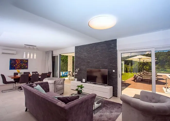 Agava With Heated Pool, Jacuzzi, Sauna, Gym, 4 En-suite Bedrooms * Gata