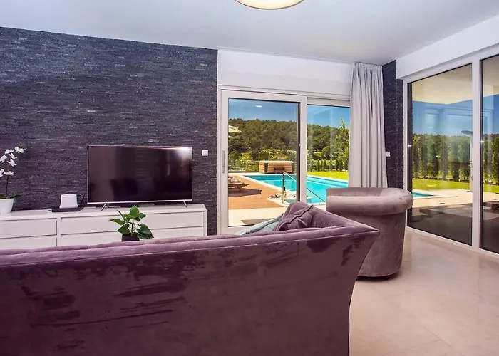 Agava With Heated Pool, Jacuzzi, Sauna, Gym, 4 En-suite Bedrooms * Gata