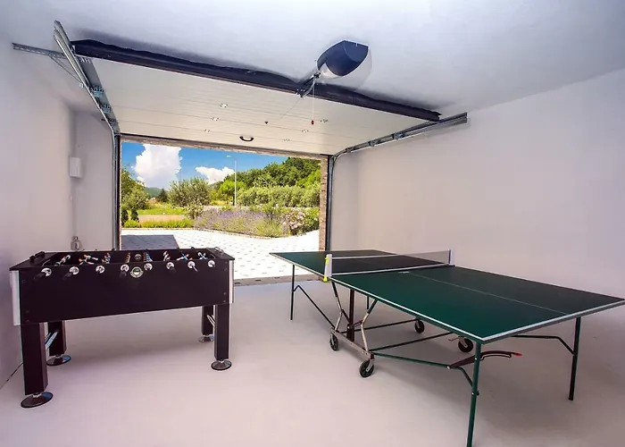 Agava With Heated Pool, Jacuzzi, Sauna, Gym, 4 En-suite Bedrooms Villa Gata