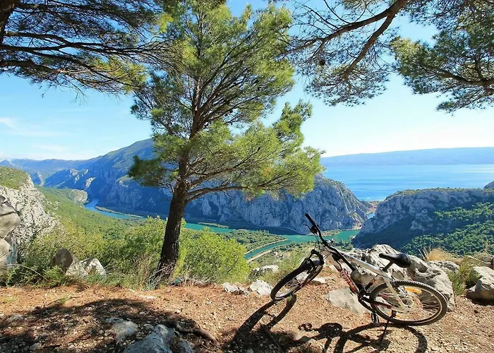 Agava With Heated Pool, Jacuzzi, Sauna, Gym, 4 En-suite Bedrooms Villa Gata